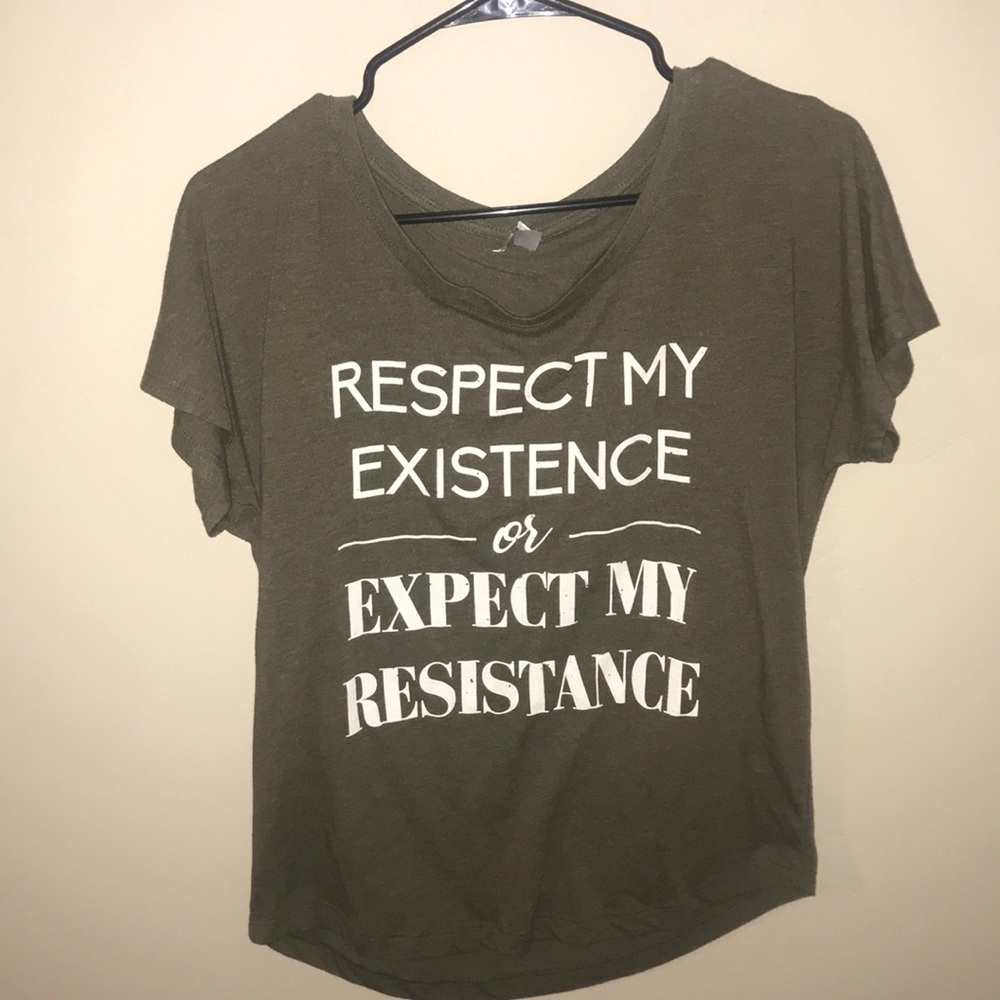 Army green graphic tee